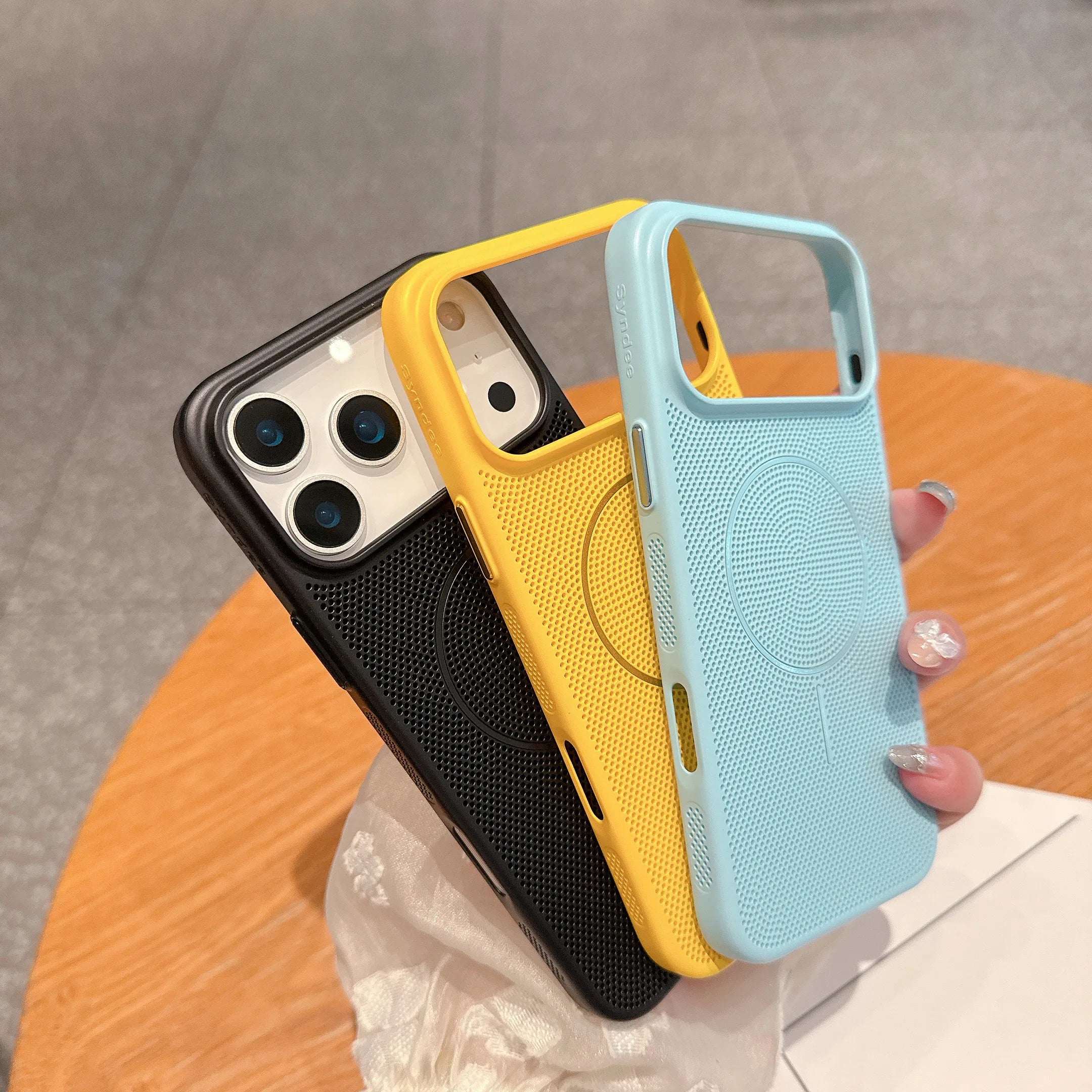 Cooling Heat Dissipation Mesh MagSafe Case for iPhone 17 / 16 / 15 Pro Max, Plus & Air – Wireless Charging Cover